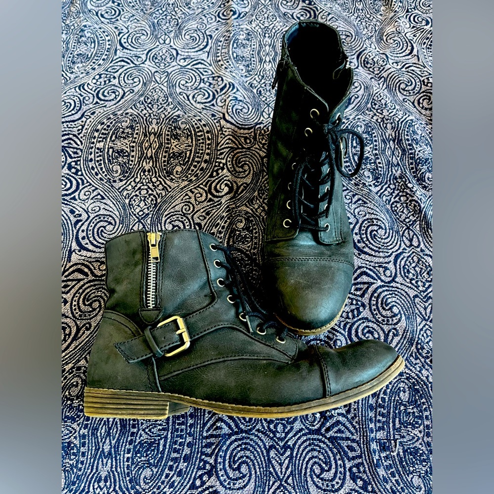 Vegan leather ankle boot